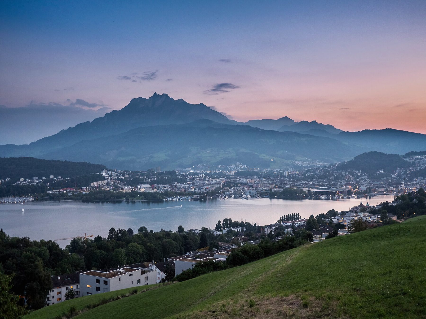 Lake Lucerne Promenade 🚶‍♀️💙